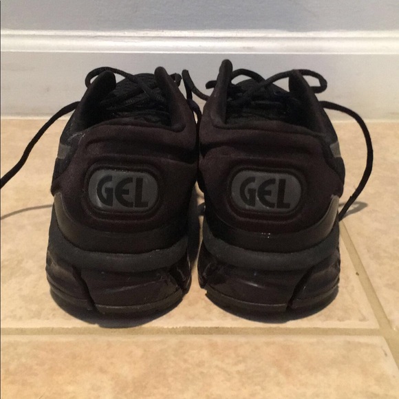 Men’s size 9 ASICS running shoes - Black - Picture 4 of 4